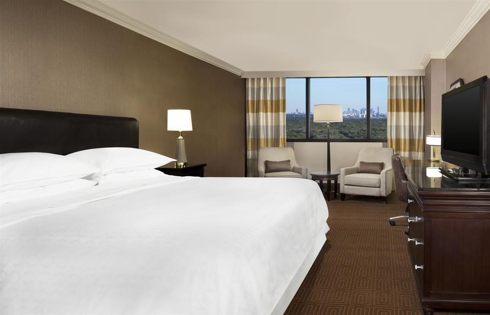 Sheraton Dfw Airport Hotel Irving Exterior photo